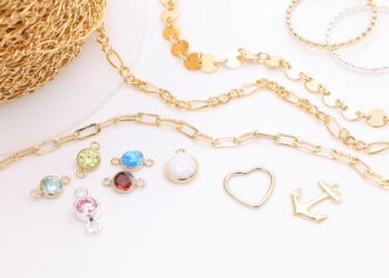 Palm Tree Symbolism: What Does It Mean (Easy Guide)