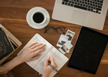 8282 Angel Number Meaning (Simple Guide to Love & Twin Flames)