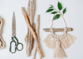 Make a Dreamer Dream Catcher: The Ultimate Crafting Guide.