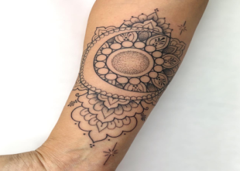 Meaning of the Sun and Moon Tattoo: Find Your Perfect Design!