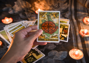 Tarot card questions: Discover what you need to know now